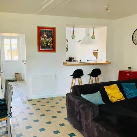 Maison Familiale Les Tilleuls 別荘 *